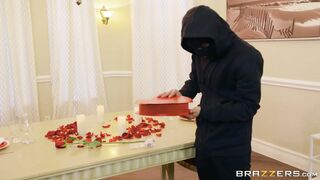 Ebony Layton Benton caught the robber