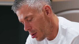 Cali Carter loves getting her fantastic body massaged