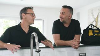 Athena Faris met the plumber in the kitchen