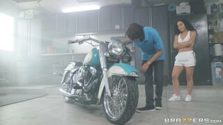 Sally D'Angelo caught the guy on her bike