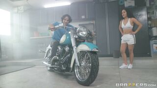 Sally D'Angelo caught the guy on her bike