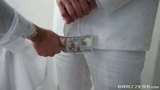 Gabriela Lopez is sucking the hard prick