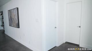 Katie Monroe demonstrates her blowjob skills