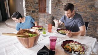 MILF Krissy Lynn seduces Ricky Spanish