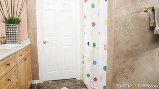 Bella Danger is glad to sucking the dick in the glory hole