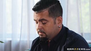 Katana Kombat on her knees gives masterful blowjob