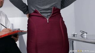 Blonde Alina Lopez is sucking the dick