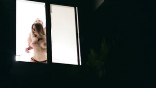 Rachel Roxxx having doggy style sex standing up