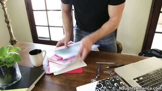 Professor Lisa Ann ordered him to eat her pussy