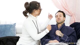 Dr. Tru Kait pay a visit to Small Hands