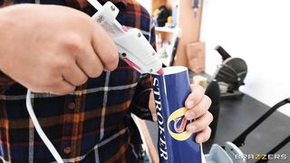 Kayley Gunner caught Jessy Jones fucking artificial vagina