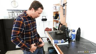 Kayley Gunner caught Jessy Jones fucking artificial vagina