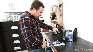 Kayley Gunner caught Jessy Jones fucking artificial vagina