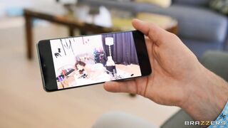 Victoria Voxxx has the nice time with fucking machine