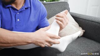 Selena Love gives nice footjob