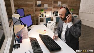 Bella Rolland gets her holes licked by Kissa Sins