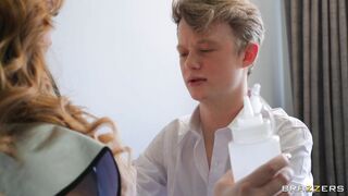 Summer Hart is sucking dick