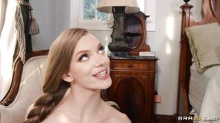 Erin Everheart gives blowjob