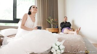 Jazmin Luv gives perfect blowjob