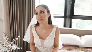 Jazmin Luv gives perfect blowjob