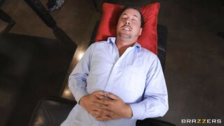 Jessy Jones is licking Rachel Starr's pussy