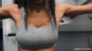 Billie Star gets her pussy licked and fucked in the gym