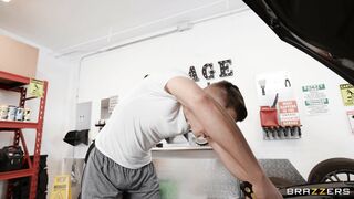 Bella Rolland gets her pussy pounded standing