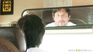 Brooke Wylde flashing her juicy melons