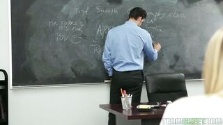Alexia Gold seduced her professor in the classroom