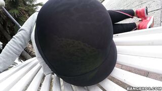 Franceska Jaimes showing off her butt in public