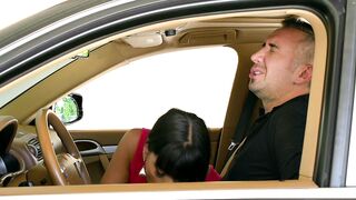 Mercedes Carrera sucking driver's dick in the car