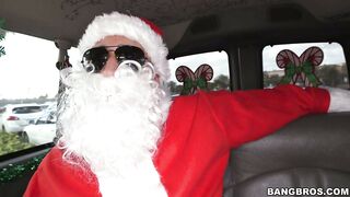 Mia Monroe receives Santa's fat dick as a xmas present