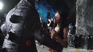 Anya Ivy has big natural tits and no talent