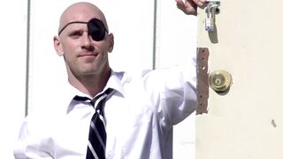 Hottest whore Richelle Ryan seducing construction workers