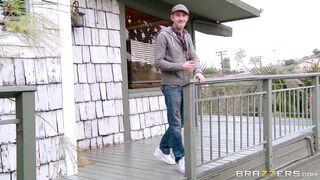 Layla Price fingers her butt outdoor